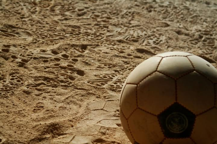 É FUTEBOL!! 